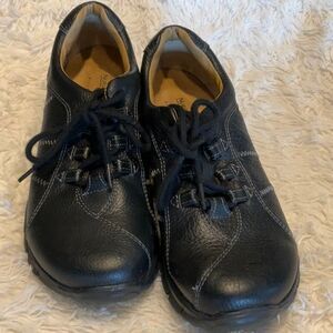 NURSE MATES PILLOW TOP work shoes in size 8 1/2 slip resistant in black